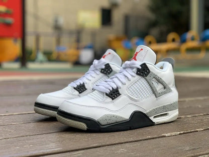 J4 Retro OG ‘White Cement’